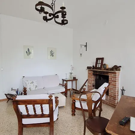 Casa Nonna Tra I Ulivi, In A Small Village In The Ligurian Countryside بيت للعطل *